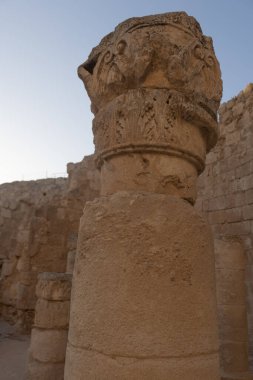 Herodion Dağı ve Kral Herod 'un kalesinin harabeleri yapay bir kraterin içinde. Judaean Çölü, Batı Şeria. Yüksek kalite fotoğraf
