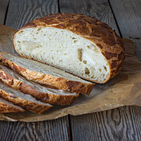 바삭바삭 타이거 네덜란드어 빵에는 맛있는 배경에는 집에서 훌륭하다 — 스톡 사진