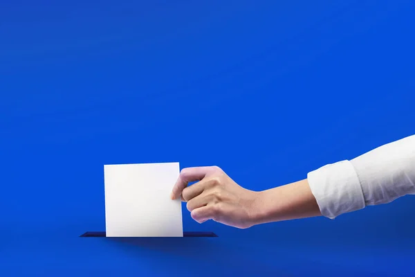 Hand Hand Stimmzettel Für Wahlkonzept Ort Der Wahl — Stockfoto