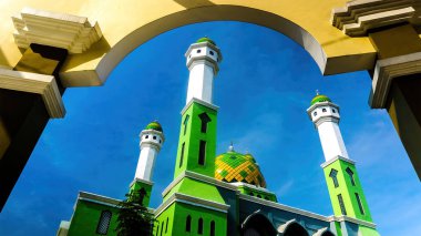 Garut City, Batı Cava Endonezya 'da bulunan ve İslam Merkezi Camii adı verilen Cami İnşaat Yerleri. Sabah 9 'da, yukarı çekerek.