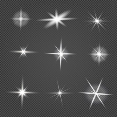 Beyaz parlayan ışık şeffaf bir arkaplanda patlar. Ray 'le. Şeffaf, parlak güneş. Parlak bir ışıltının merkezi