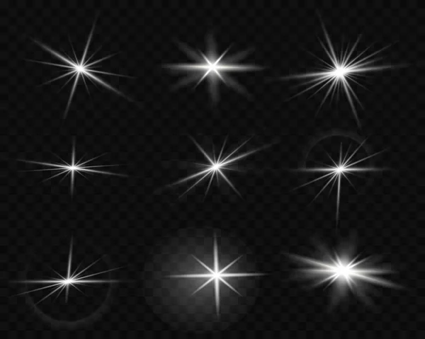 一套银制的照明弹 有亮点的恒星和在透明背景上反射的光 — 图库矢量图片