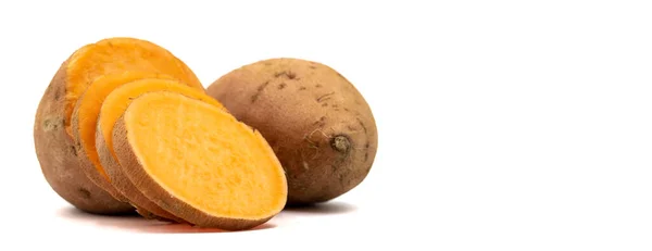 Batatas Doces Fundo Branco Batata Doce Fatiada Espaço Vazio Para — Fotografia de Stock