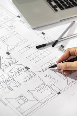 Mimar Mühendis Tasarımı Planlama Konsepti üzerinde çalışıyor. İnşaat konsepti. Seçici odak