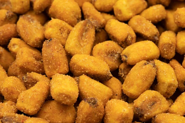 Yakın plan atıştırmalık, kızarmış tuzlu mısır. Yemek geçmişi. Atıştırmalık taze fındık.. 