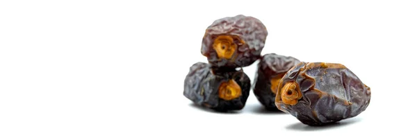 Dattelfrüchte Auf Weißem Hintergrund Frische Medjool Dates Für Ramadan Leerer — Stockfoto