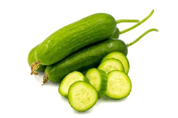Rijp Komkommers Een Witte Achtergrond Close Gesneden Komkommer — Stockfoto