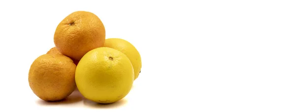 Mandarinas Maduras Naranjas Sobre Fondo Blanco Espacio Vacío Para Texto —  Fotos de Stock
