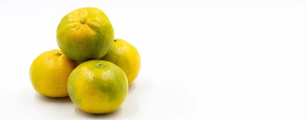 Tangeriner Vit Bakgrund Kombination Med Nyans Mogen Söt Mandarin Töm — Stockfoto