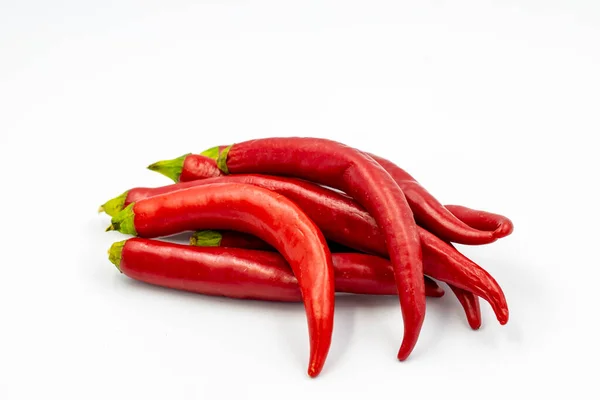 Röd Varm Chili Peppar Vit Bakgrund Med Skugga Närbild — Stockfoto