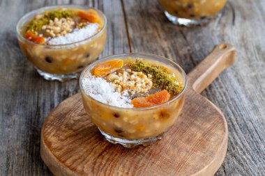 Türk geleneksel tatlı Aşure (Noah'ın puding)