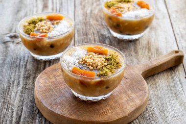 Türk geleneksel tatlı Aşure (Noah'ın puding)