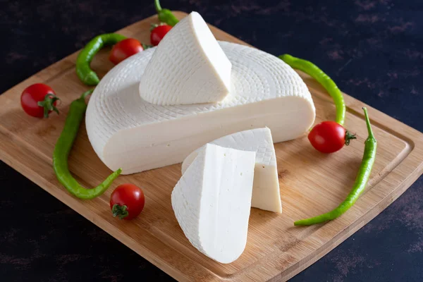 Formaggio Cesto Formaggio Feta Morbido Snack Tradizionali Turchia Formaggio Gourmet — Foto Stock