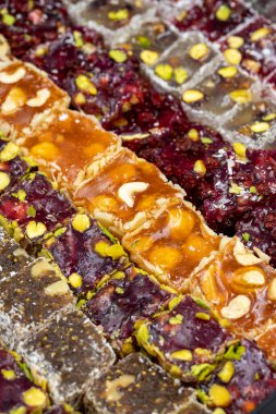 Meyve aromalı Türk lezzetlerine yakın çekim. Geleneksel Türk mutfağının lezzeti, Türk lezzeti.