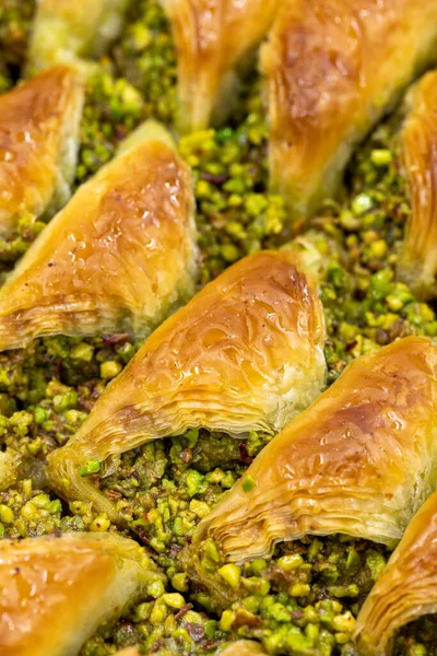 Pistachio Baklava Close Baklava Tray Local Name Fistikli Sobiyet Baklava — Stok fotoğraf