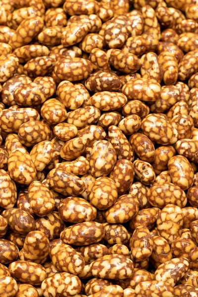 Naga Madu Hazelnut Angsa Yang Penuh Dengan Madu Gila Dragee — Stok Foto