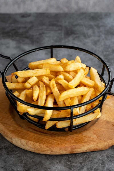 Stekt Potatis Hemlagad Stekt Potatis Mörk Bakgrund Närbild — Stockfoto