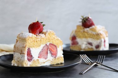 Çilekli pasta. Kapat.