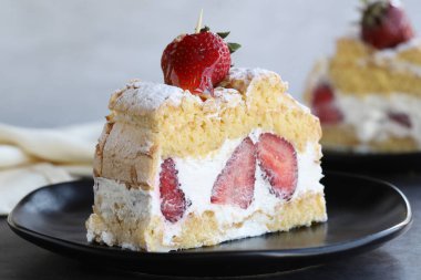 Çilekli pasta. Kapat.