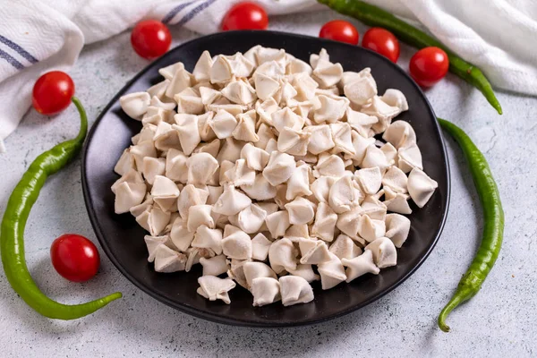 Fryst Ravioli Stengolv Fyllda Ravioli Mitten Turkisk Ravioli Traditionella Delikatesser — Stockfoto