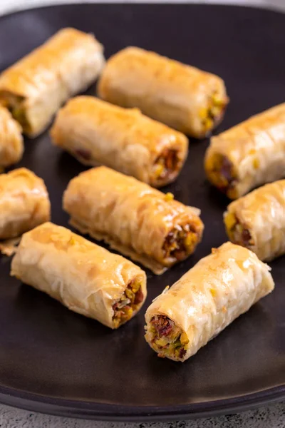 Pistachio Baklava Baklava Filled Pistachio Stone Floor Turkish Cuisine Desserts — Foto Stock