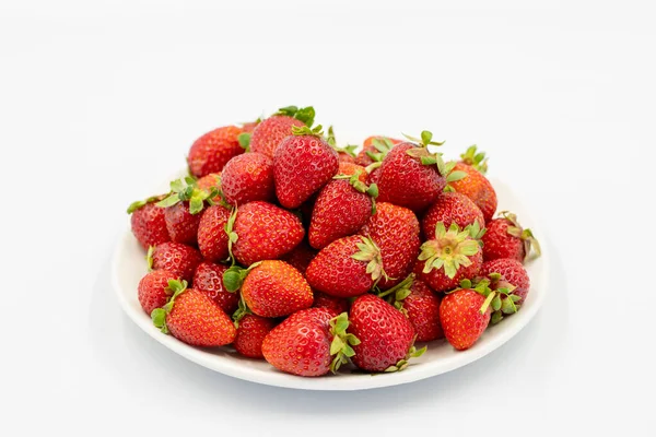 Ripe Strawberry Isolated White Background Fresh Strawberries Plate Organic Food — Stok fotoğraf