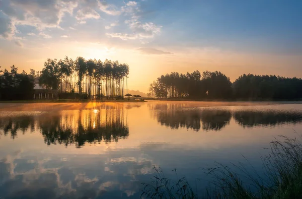 Bella Alba Sopra Lago Krasnobrod Roztocze Polonia — Foto Stock