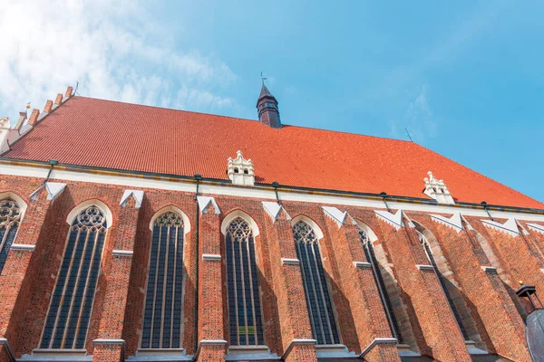 Aziz Havari James Bazilikası ve Nysa 'daki Aziz Agnieszka..