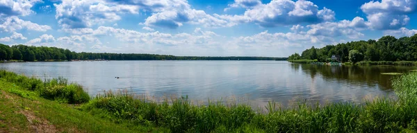 Panoramic View Lake Sunny Day Floating Sailboats Forest Background Paprocany — Photo
