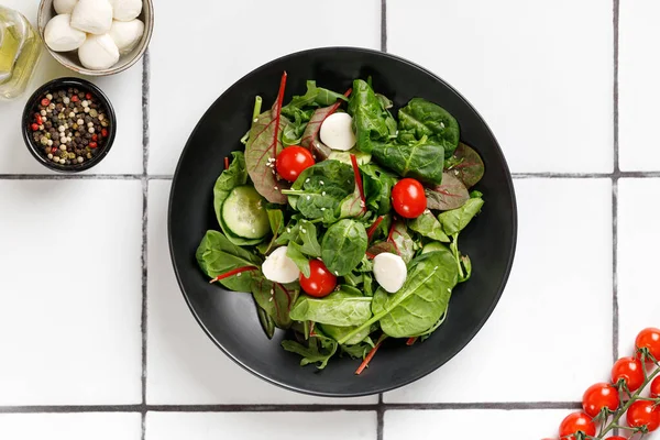 Dîner Idée Régime Avec Salade Bio Sur Fond Carreaux Mélange — Photo