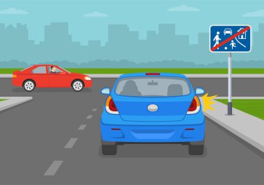 Yerleşim yerinin ve yaşayan trafik işaretinin sonu. Mavi sedan araba ana bölgeden ayrılıyor ve kavşakta duruyor. Arkadan bak. Düz vektör resimleme şablonu.