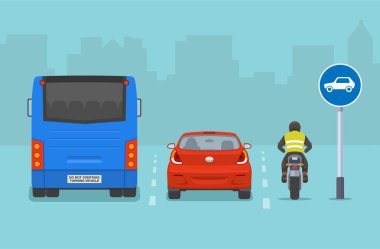 Güvenli araba sürücüsü. Sadece trafik ve yol işaretleri anlamında. Otobüs, sedan araba ve motorsiklet manzarası. Düz vektör resimleme şablonu.