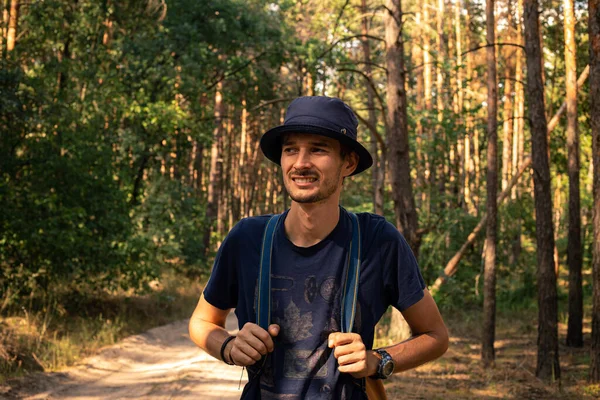 Young Handsome Man Joyful Smile Walking Outdoors National Park — Stock Photo, Image