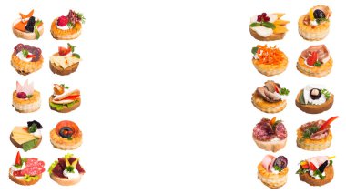 Beyaz arka planda bir sürü farklı kanepe