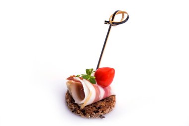 Beyaz arka plan üzerinde izole çeşitli bruschettas