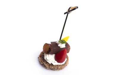 Beyaz arka plan üzerinde izole çeşitli bruschettas