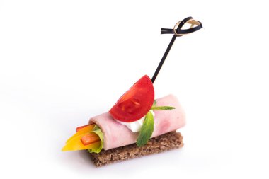 Beyaz arka plan üzerinde izole çeşitli bruschettas