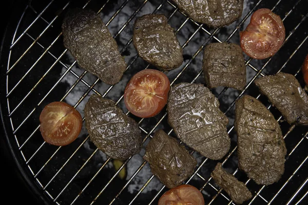 Carne Grelhada Verduras Uma Grelha — Fotografia de Stock