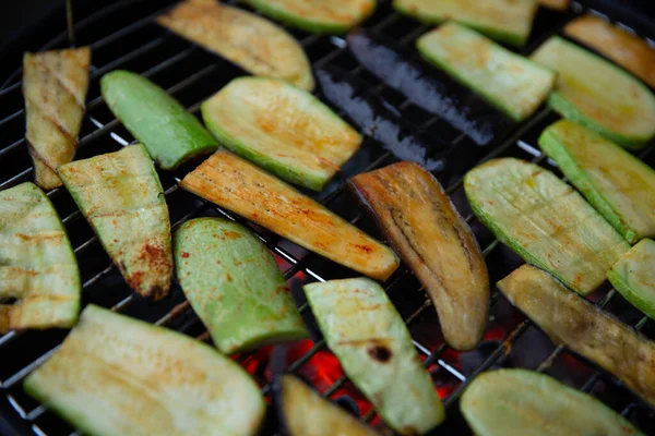 Grilled Meat Vegetables Charcoal Grill Background Barbecue — Fotografia de Stock