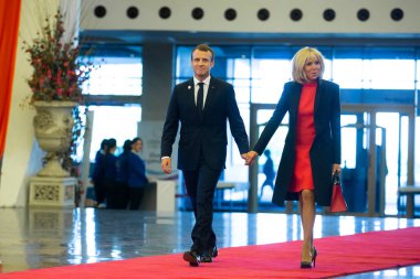  Emmanuel Macron ve eşi Erivan, Ermenistan 'da Fransızca konuşan ülkelerin zirvesinde. 11 Ekim 2018:
