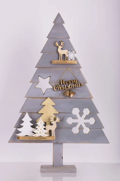 Árbol Navidad Decorativo Madera Aislada Sobre Fondo Blanco — Foto de Stock