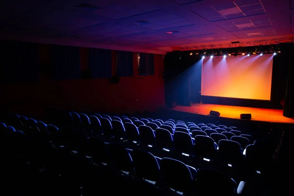 Movie Theater Blue Seats Blank Screen — Stock Photo, Image