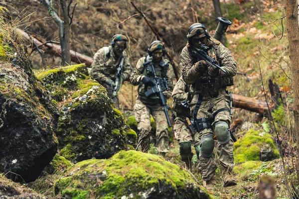 Sneaky guerrilla warfare special task regiment in the jungle — Stock Photo, Image