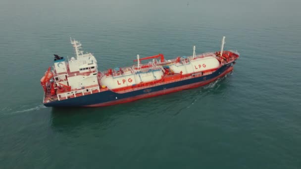 Πλοίο Υγραερίου Στη Μαύρη Θάλασσα Batumi Adjara Georgia Υψηλής Ποιότητας — Αρχείο Βίντεο