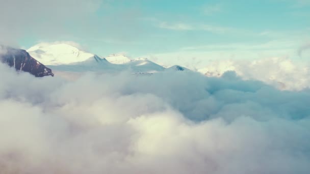 Prachtig Uitzicht Wolken Boven Kaukasus Georgië Europa Hoge Kwaliteit Beeldmateriaal — Stockvideo