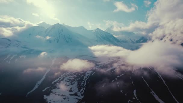 Glorieuze Kaukasus Bergen Het Zonnige Weer Georgia Luchtfoto Hoge Kwaliteit — Stockvideo