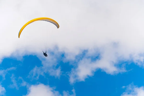 Paragliding Sunny Weather High Quality Photo — Stock Photo, Image