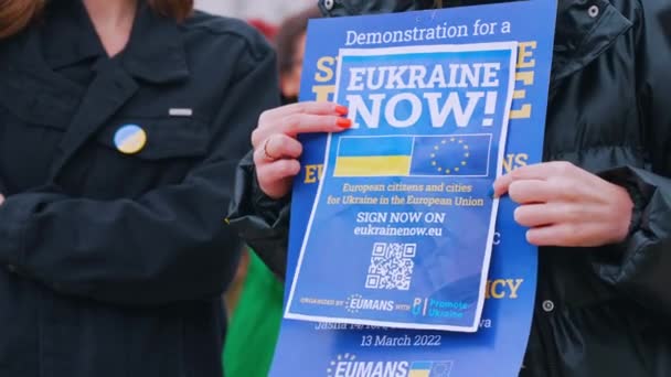 Manifestatie Voor Het Vrije Onafhankelijke Oekraïne Europese Unie Blanke Demonstrant — Stockvideo