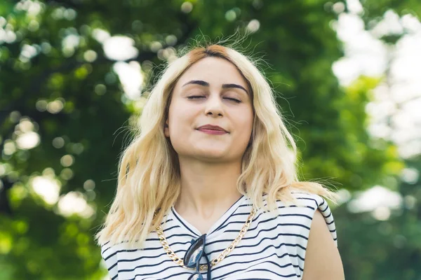 Blond Caucasian Girl Enjoying Fresh Air Closed Eyes Medium Closeup — Stock Photo, Image