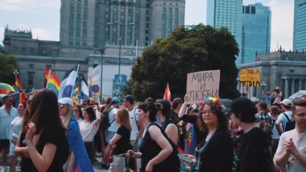 2022 Warsaw Poland Vigorous Energetic Crowd Lgbtqai Protesters Allies Equality — Stockvideo